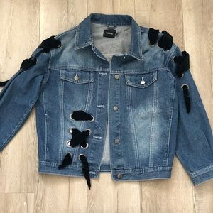 Denim jacket with Velvet accents